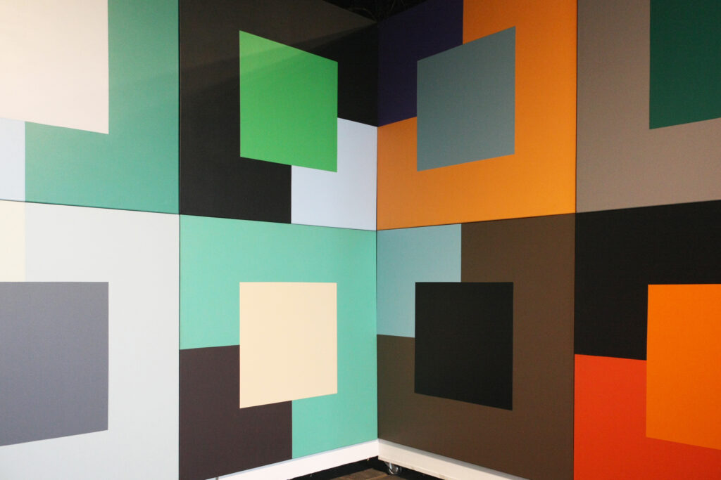 Verónica Di Toro_Modular_Microferia_CEC Rosario_288 x 720 cm_acrílico sobre tela_2